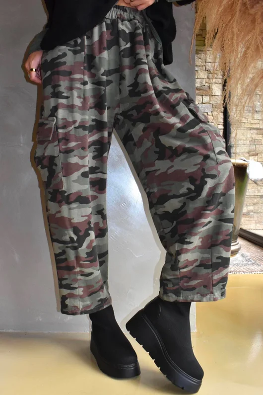 Off Grid Camo Cargo Barrel Pant
