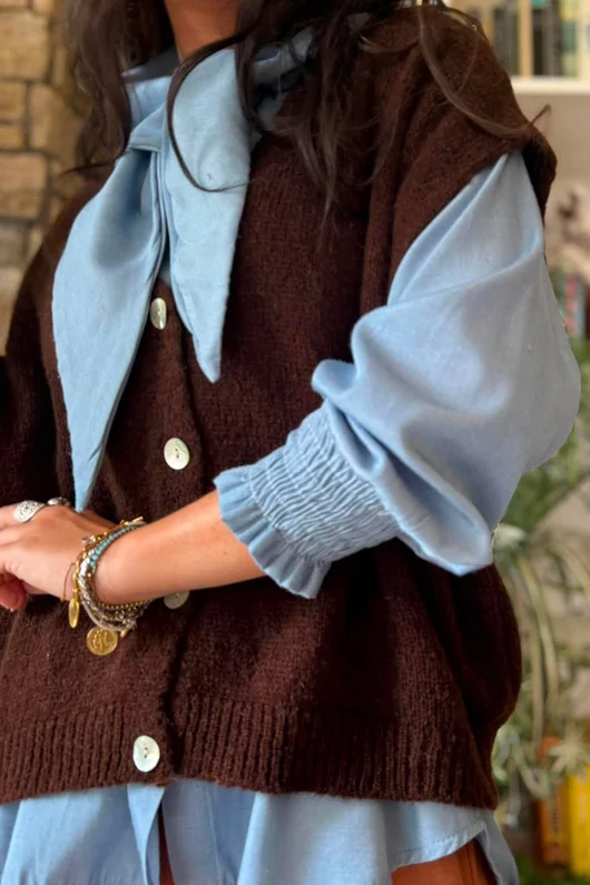 Oliver Knit Waistcoat Chocolate