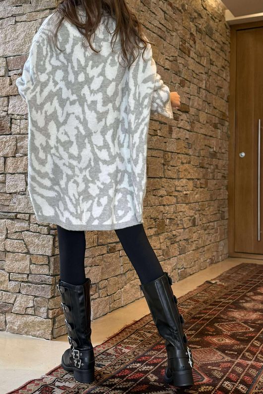 Oslo Animal Dip Back Knit Cloud