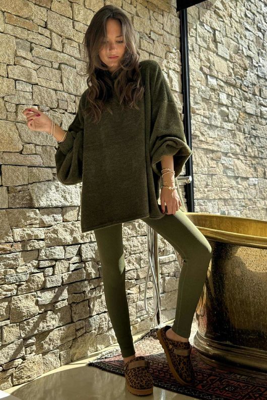 Oversized Buzz Knit Khaki