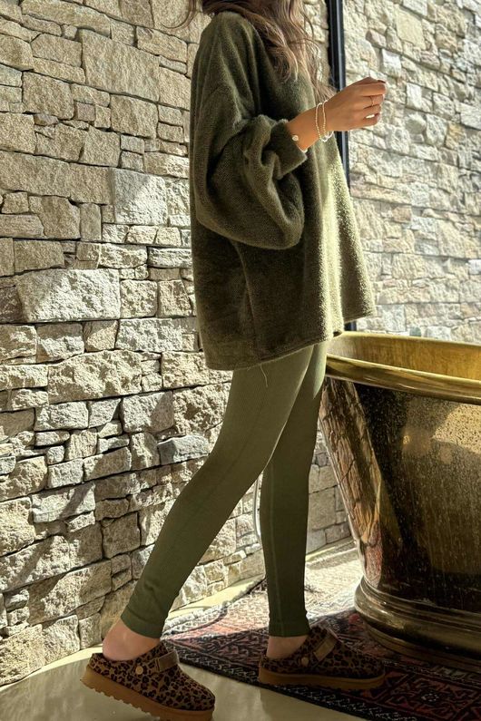 Oversized Buzz Knit Khaki