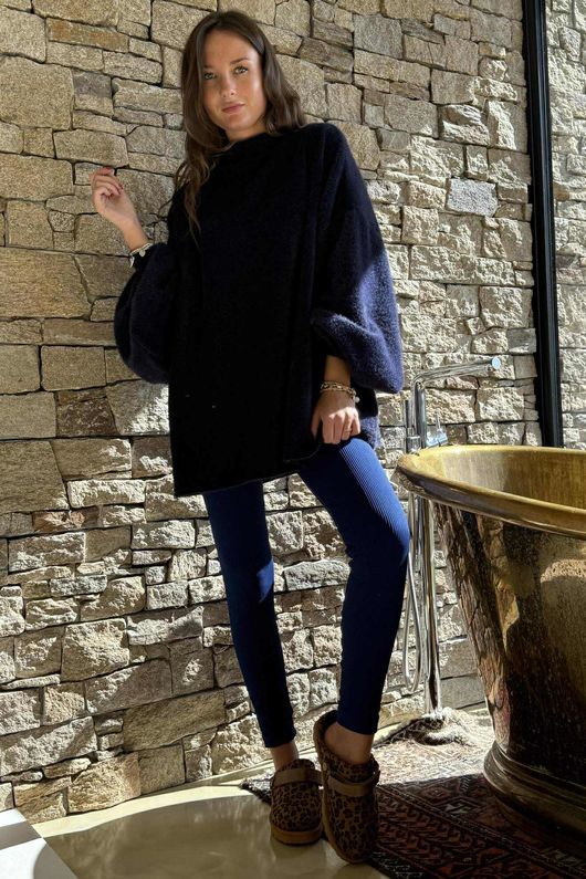 Oversized Buzz Knit Navy