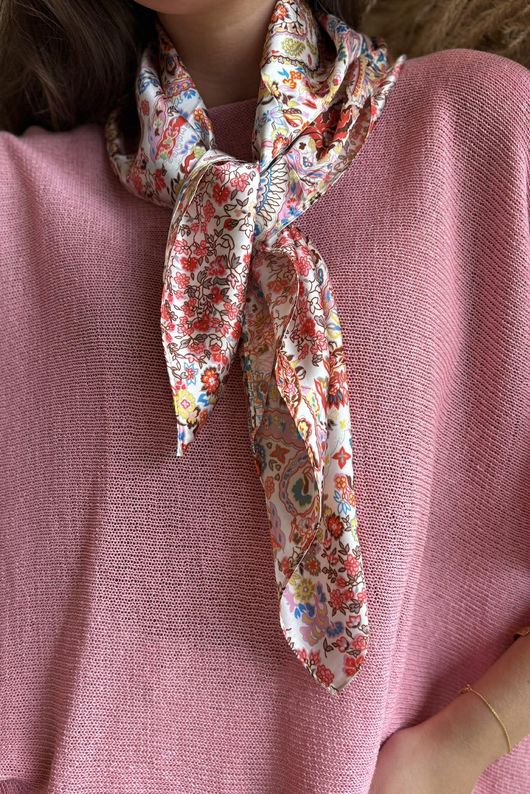 Paisley In Bloom Silk Blend Square Scarf /10=