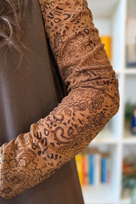 Paisley Layering Top Conker