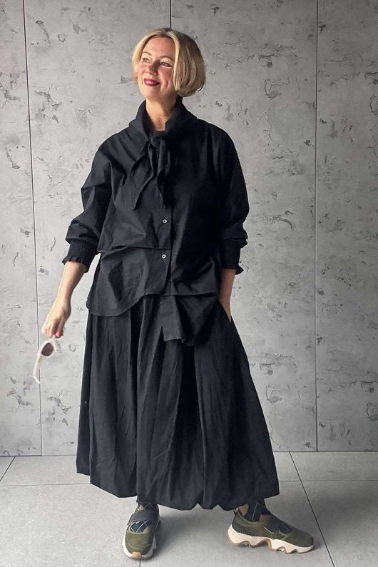 Paloma Bubble Hem Midi Skirt Black