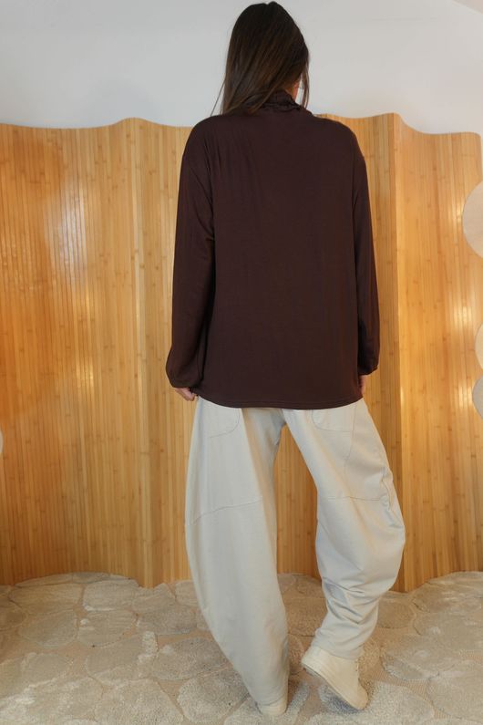 Perfect Layering Ruffle Neck Top Chocolate