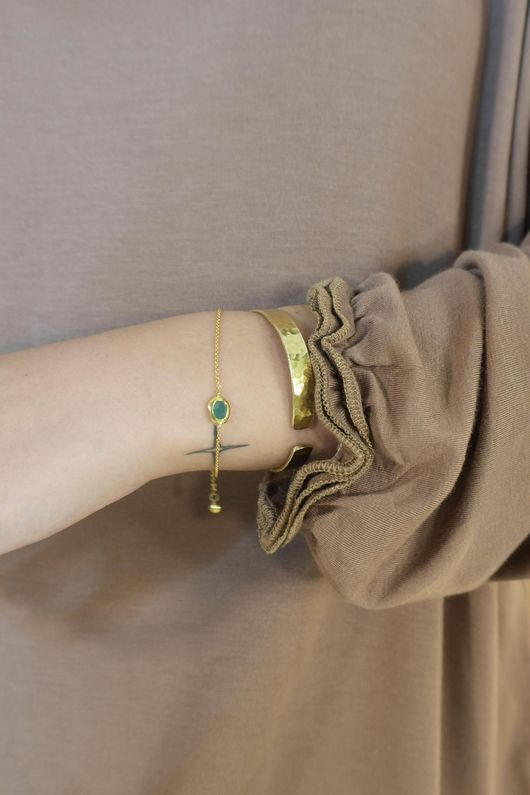 Perfect Layering Ruffle Neck Top Mocha