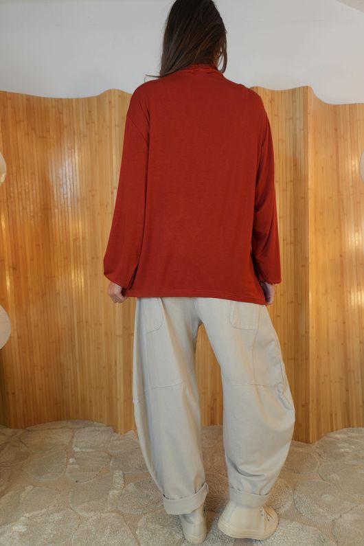 Perfect Layering Ruffle Neck Top Rust