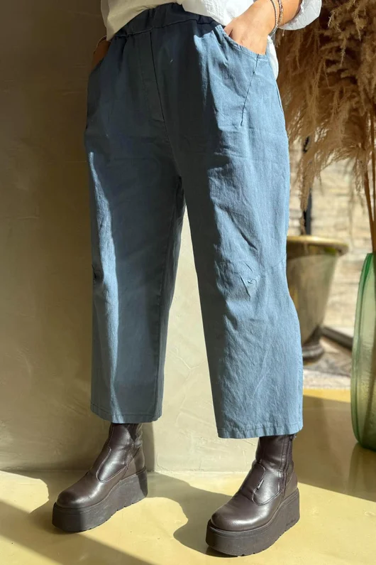Plain Bennie Magic 7/8 Dart Barrel Pant Denim