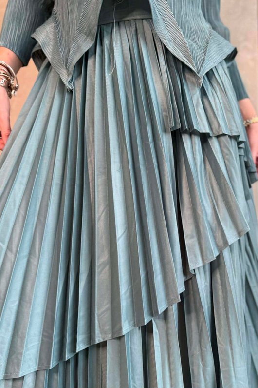 Presley Pleats Top & Skirt Set Deep Sage /30/30=