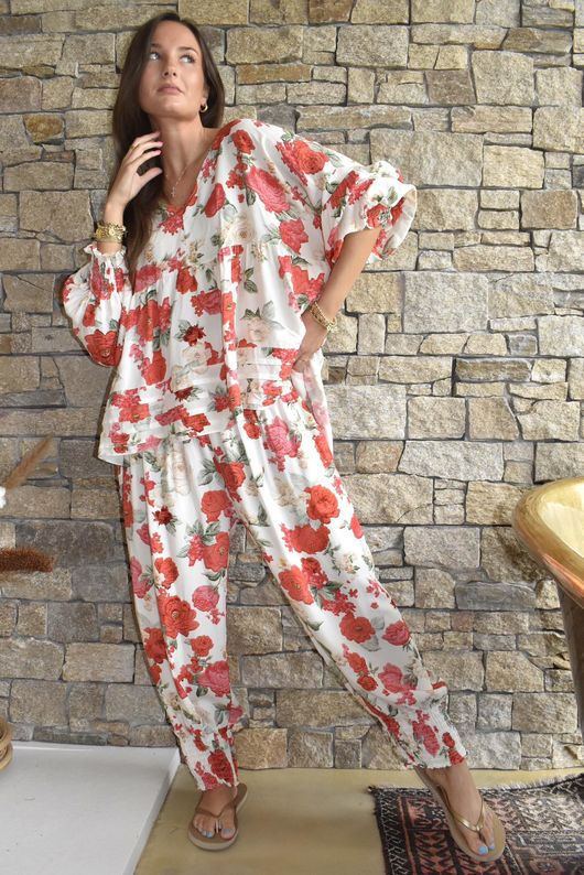 Ren Cabbage Rose Bloomer Pant Scarlet