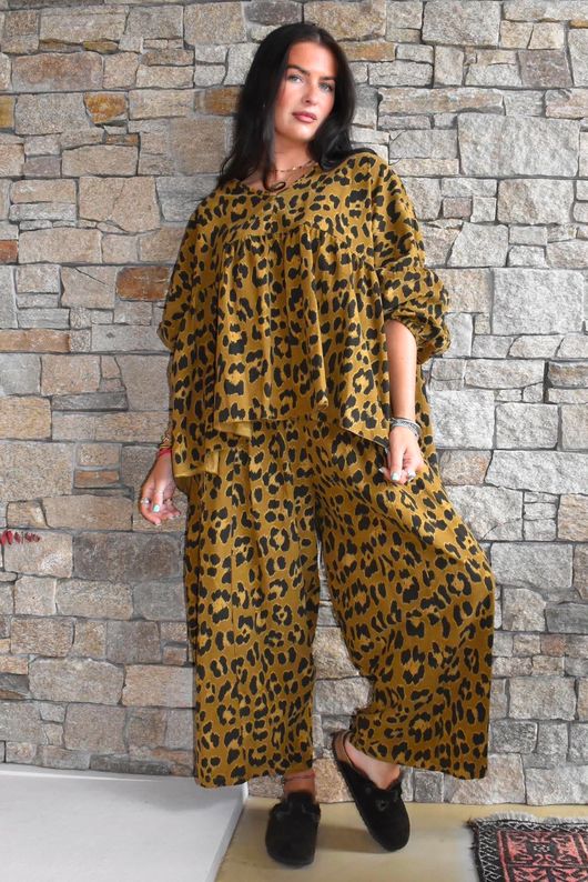 Sa Caleta Needlecord Leopard Artist Smock Mucky Mustard