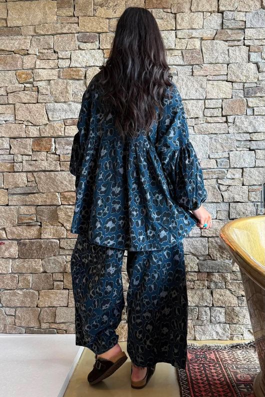 Sa Caleta Needlecord Leopard Artist Smock Prussian