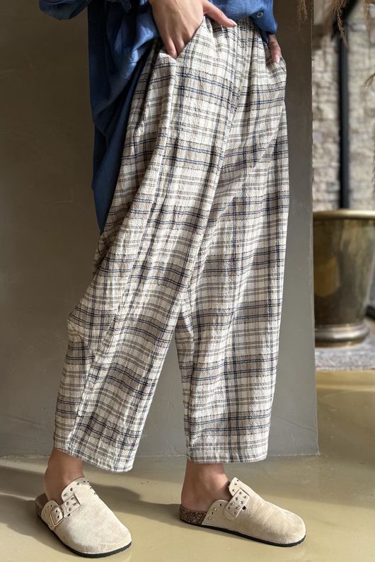 Santa Fe Check Relaxed Barrel Pant Mocha