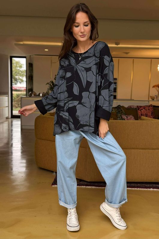 Shadow Bloom Sweatshirt Black