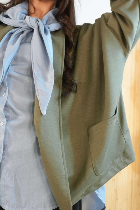 Soft Tech Jersey Relaxed Blazer Khaki /7=