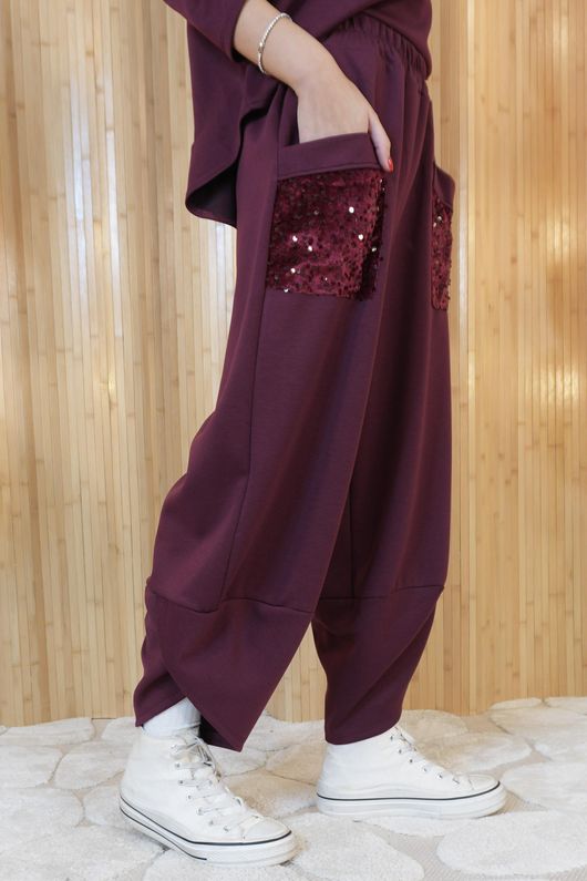 Soft Tech Sequin Pocket Shelby Pant Burgundy /12=