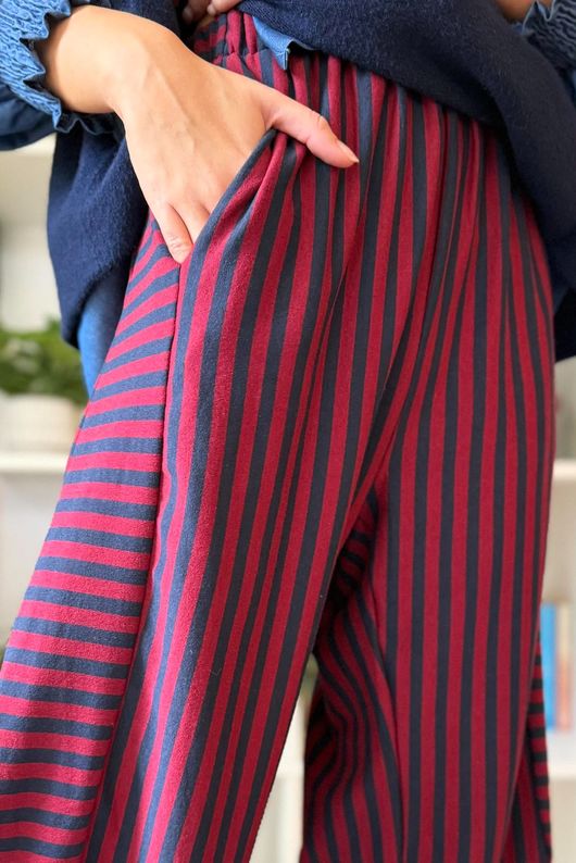 Sunday Morning 7/8 Barrel Pant Navy & Burgundy