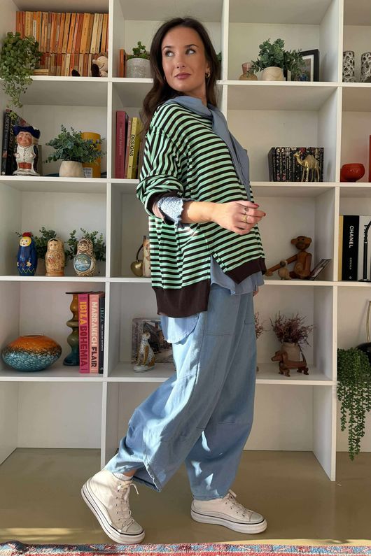 Sunday Morning Chill Sweatshirt Brown & Mint