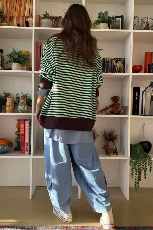 Sunday Morning Chill Sweatshirt Brown & Mint