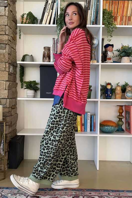 Sunday Morning Chill Sweatshirt Hot Pink & Red - 