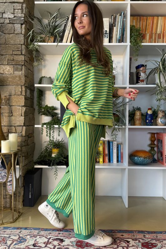 Sunday Morning Chill Sweatshirt Lime & Emerald -