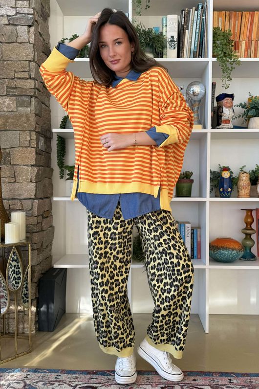 Sunday Morning Chill Sweatshirt Yellow & Orange 