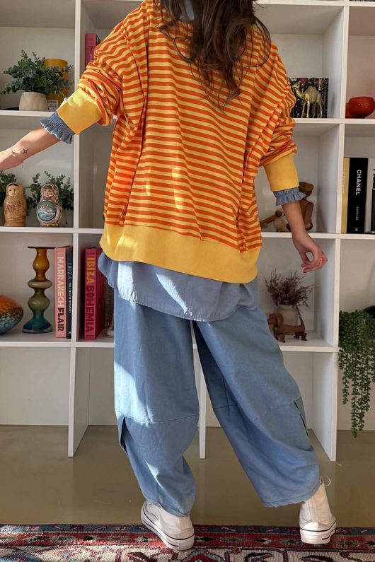 Sunday Morning Chill Sweatshirt Yellow & Orange