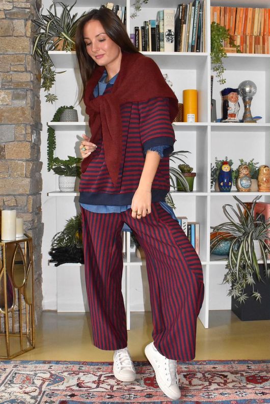 Sunday Morning Relaxed Sweatshirt Navy & Burgundy