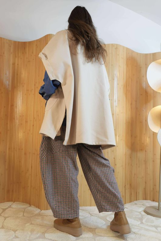  Tenby Claudia Cap Sleeve Coat Stone /9