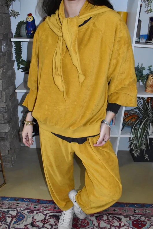 Terry B Lantern Sleeve Sweatshirt Mustard