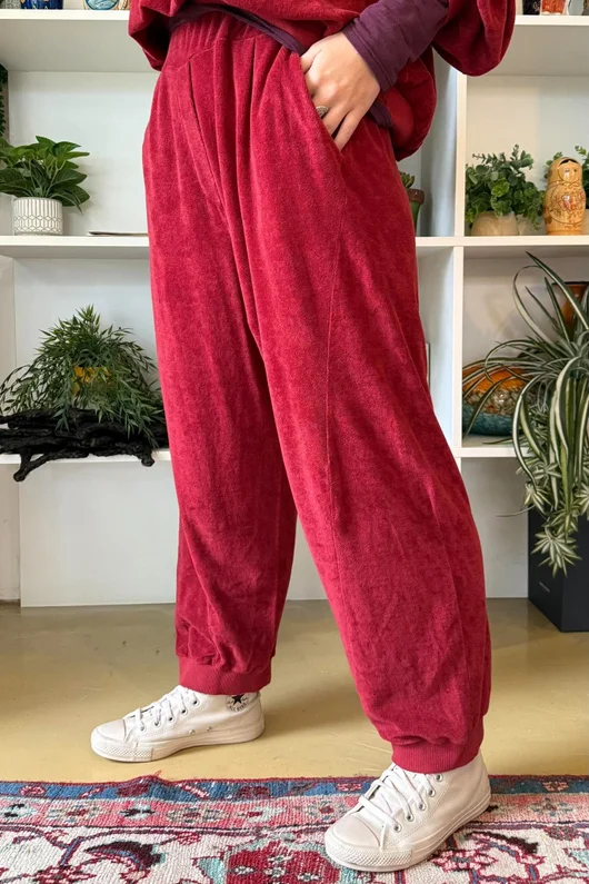 Terry B Relaxed Tapered Jogger Burgundy