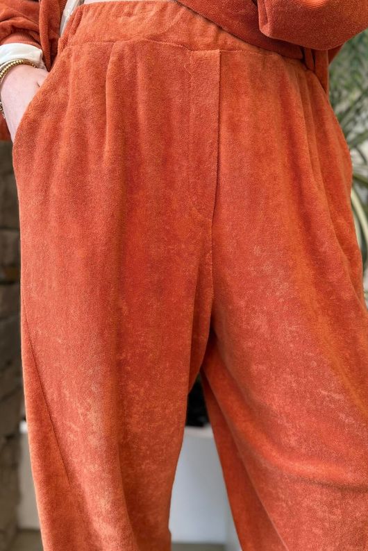 Terry B Relaxed Tapered Jogger Russet