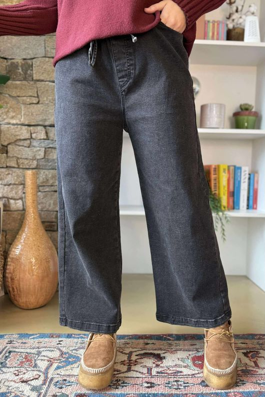 The Madison Kick Flare Jean Black 