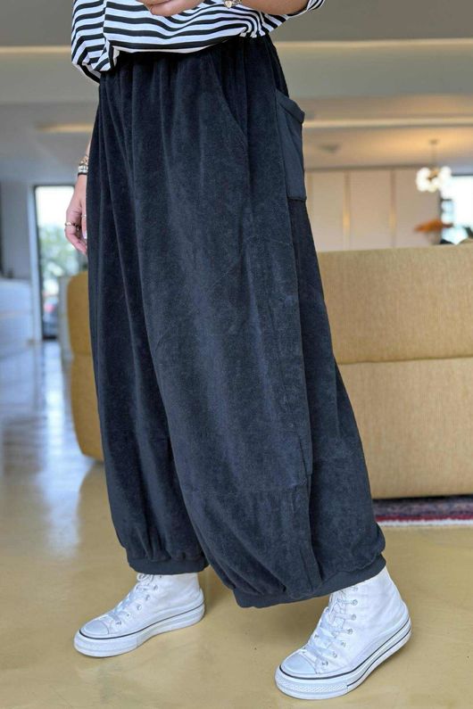 The Terry B Bloom Pant Black