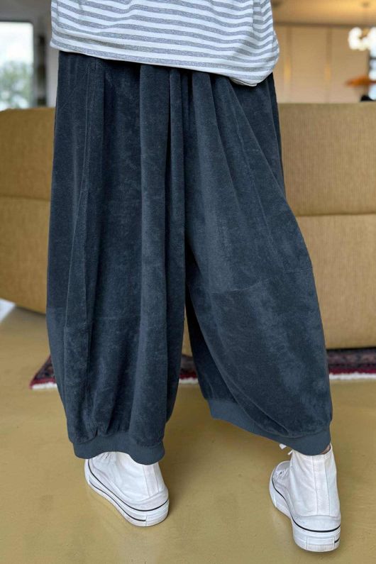 The Terry B Bloom Pant Charcoal