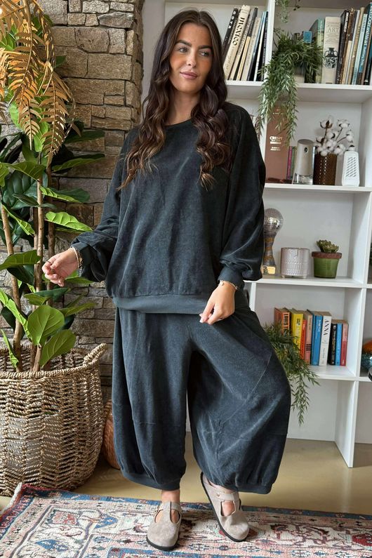 The Terry B Classic Sweatshirt Charcoal