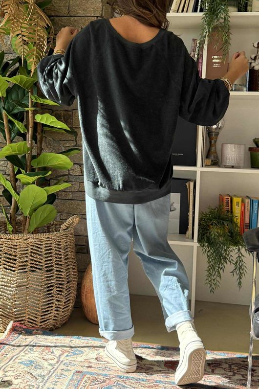 The Terry B Classic Sweatshirt Charcoal