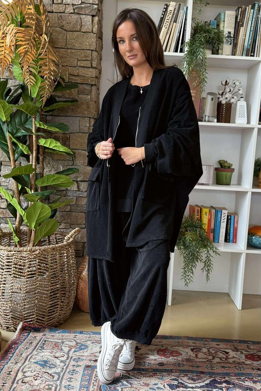 The Terry B Relaxed Zip Jacket Black