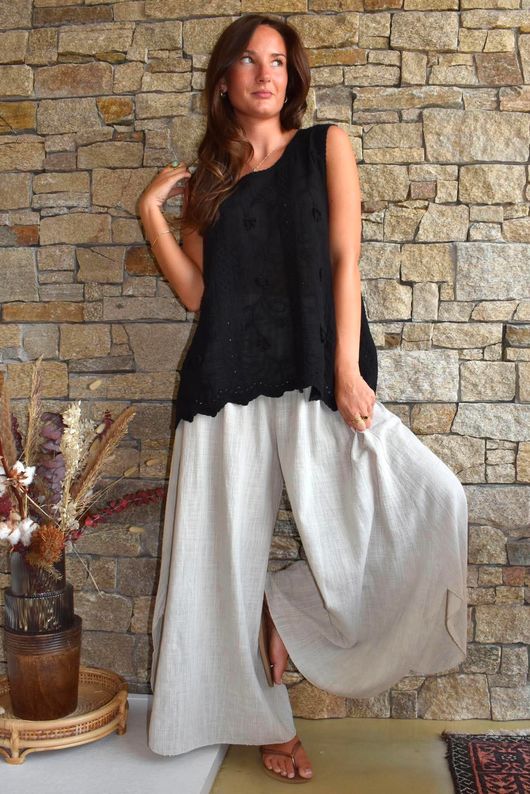 Tilda Floral Applique Tank Black