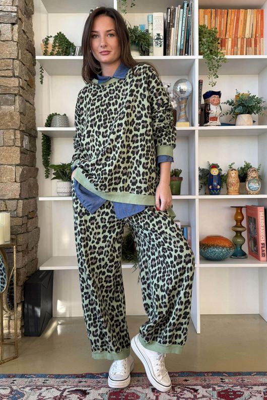 Untamed Classic High Low Sweatshirt Matcha 