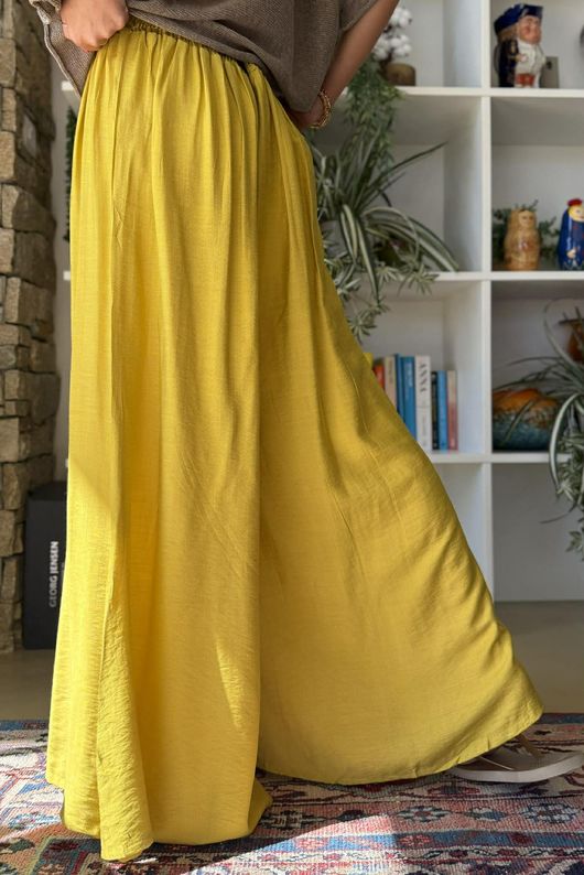Vince Flat Front Shirring Flare Chartreuse