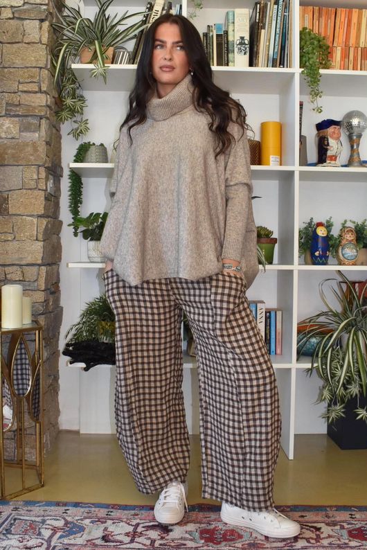 Vivienne Plaid Relaxed Barrel Pant Chocolate & Oat