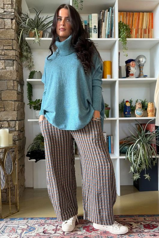 Vivienne Plaid Relaxed Barrel Pant Chocolate & Teal