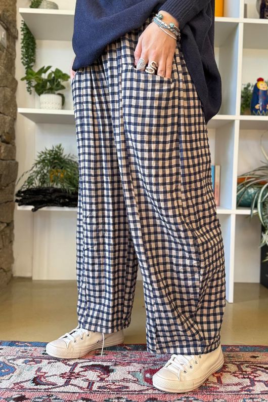 Vivienne Plaid Relaxed Barrel Pant Navy & Oat