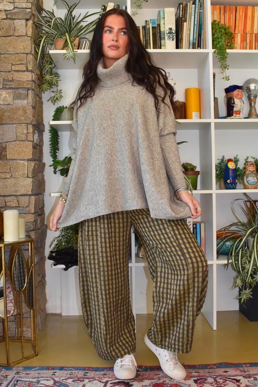 Vivienne Plaid Relaxed Barrel Pant Olive & Olive