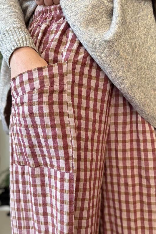 Vivienne Plaid Shelby Barrel Pant Burgundy & Rose