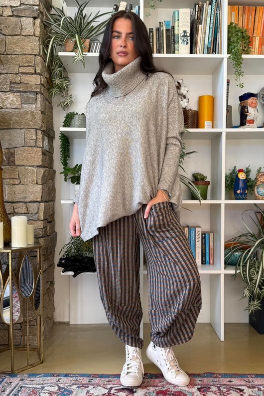 Vivienne Plaid Shelby Barrel Pant Chocolate & Teal
