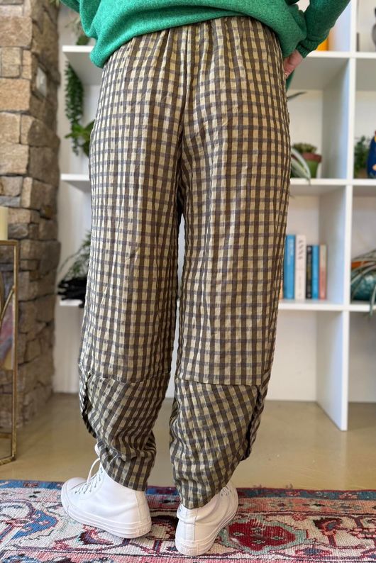 Vivienne Plaid Shelby Barrel Pant Olive & Olive